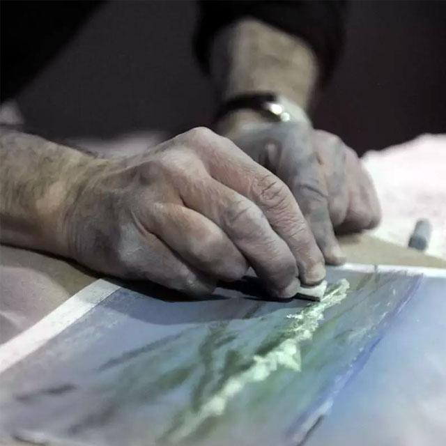 Artist Drawing with Soft Pastel on Mi-Teintes Touch Sanded Paper