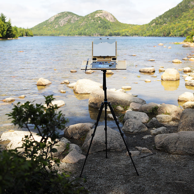 U.Go Plein Air Tripod Mount Detail